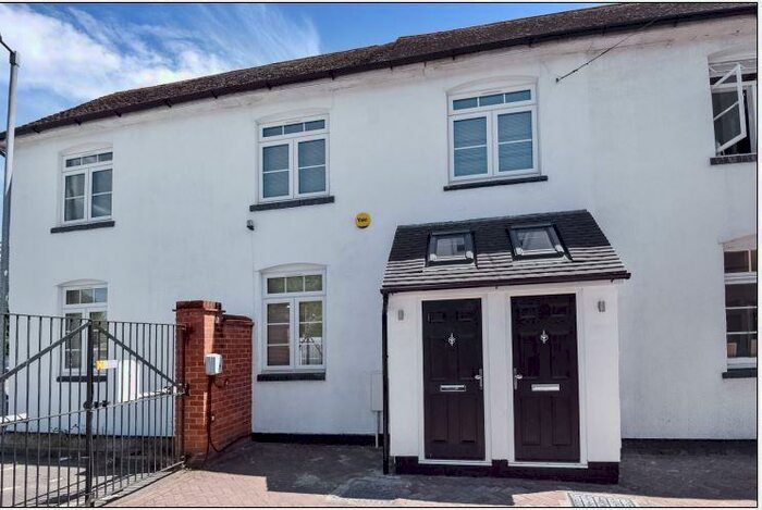 2 Bedroom Apartment To Rent In The Broadway, Chesham, HP5