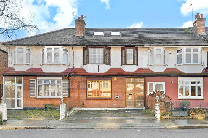 5 Bedroom Terraced House For Sale In Arcadian Gardens, Wood Green, N22
