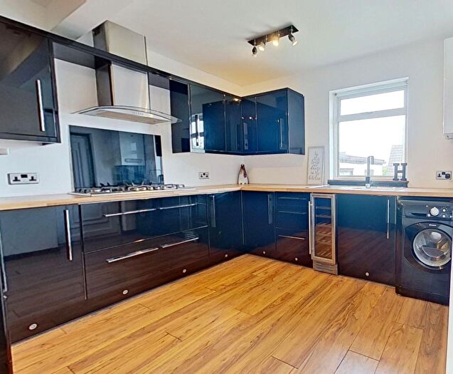 2 Bedroom Semi-Detached House For Sale In Willowdean, Bridgend, EH49