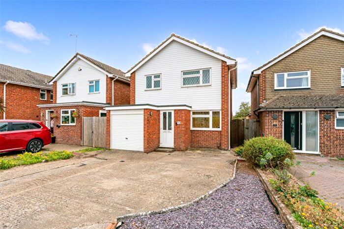 3 Bedroom Detached House For Sale In Tavy Road, Worthing, West Sussex, BN13