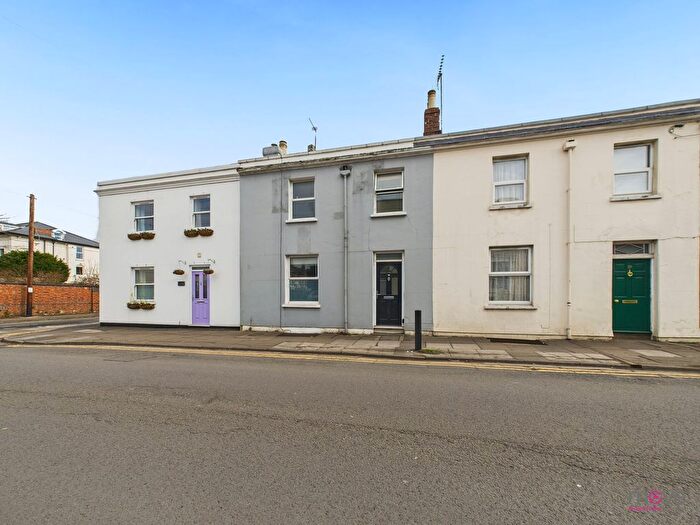 3 Bedroom Terraced House To Rent In All Saints Road, Cheltenham, GL52