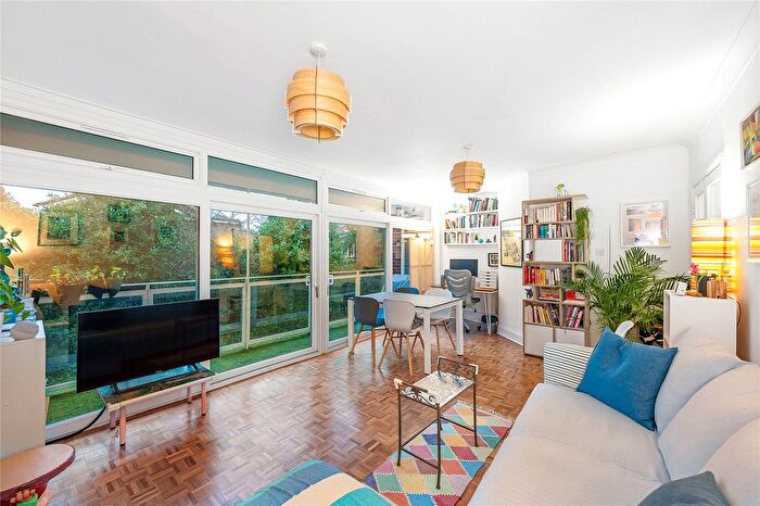 2 Bedroom Flat To Rent In Clarence Avenue, London, SW4