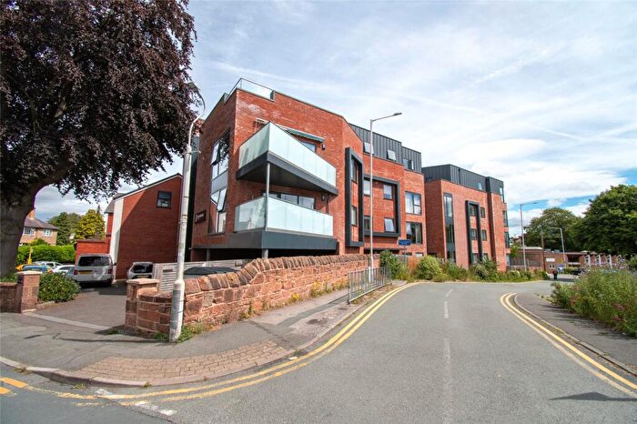 2 Bedroom Apartment For Sale In Mount Avenue, Heswall, Wirral, CH60
