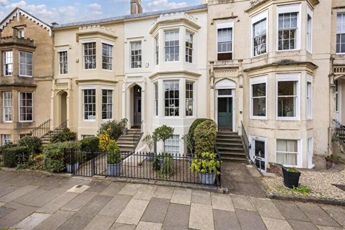 5 Bedroom House For Sale In Clarence Square, Cheltenham, GL50