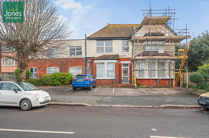 Flat To Rent In Victoria Drive, Bognor Regis, PO21