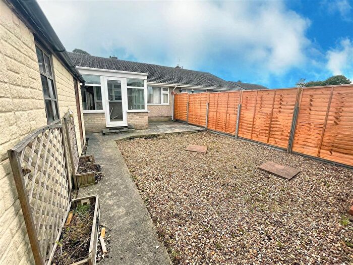 2 Bedroom Bungalow For Sale In Oldmixon Road, Weston-Super-Mare, BS24