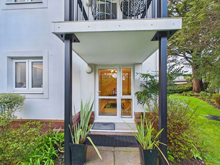 1 Bedroom Flat For Sale In Stanley Road, St. Marychurch, Torquay, TQ1