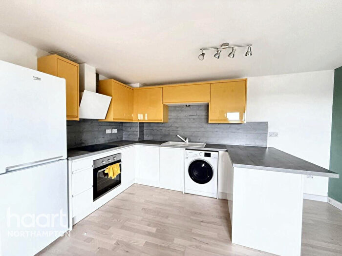 2 Bedroom Flat For Sale In Woolmonger Street, Northampton, NN1
