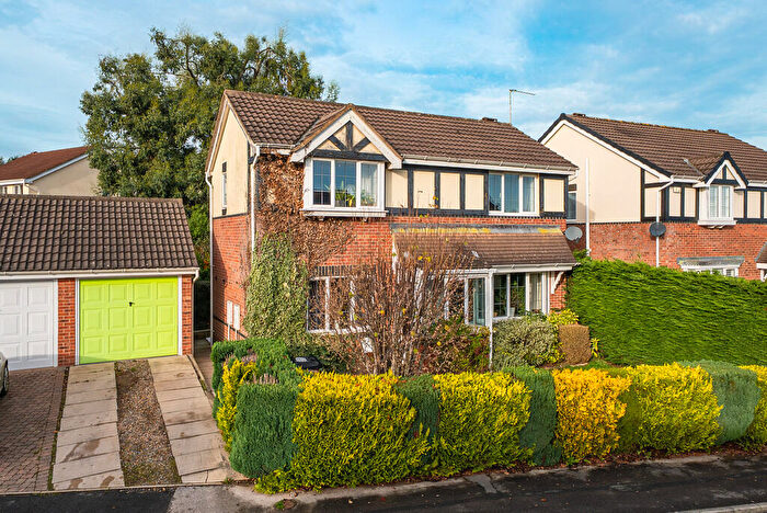 3 Bedroom Detached House For Sale In Heather Way, Harrogate, HG3