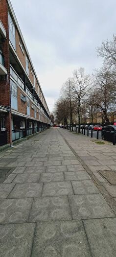 4 Bedroom Maisonette To Rent In Stepney Green, London, E1