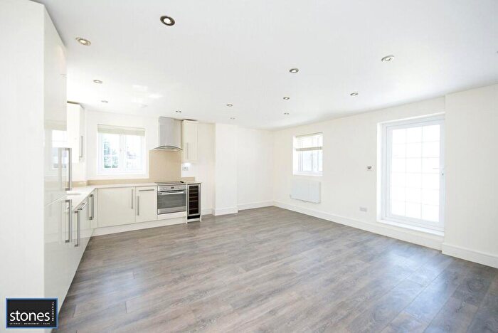 3 Bedroom Property To Rent In Maybury Gardens, London, NW10