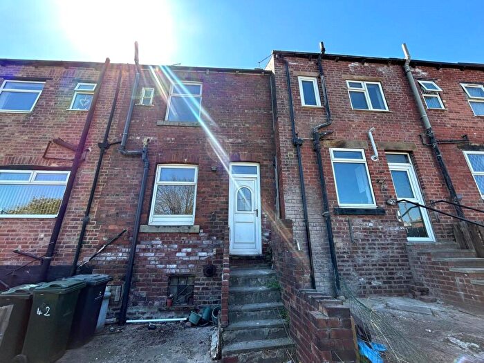 2 Bedroom Terraced House To Rent In Pontefract Road, Barnsley, S71