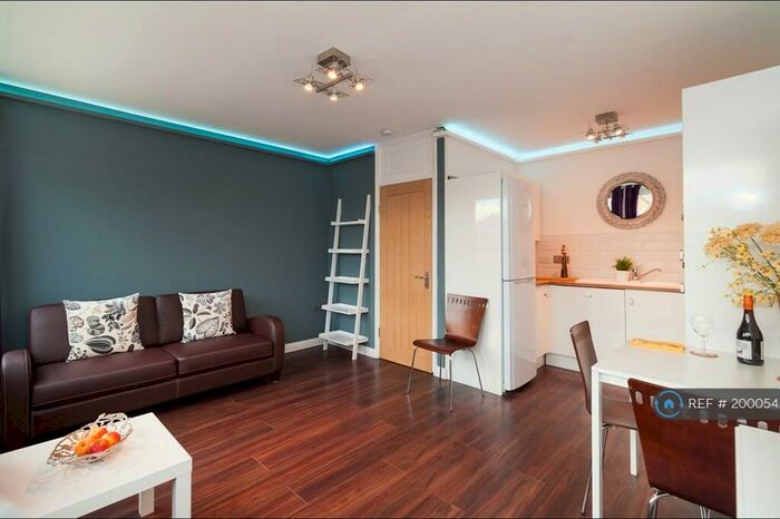 4 Bedroom Flat To Rent In Trundleys Terrace, London, SE8