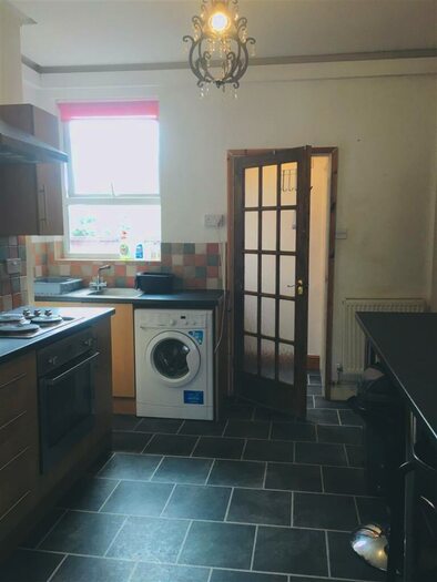2 Bedroom Flat To Rent In ** £pppw Excluding Bills** Flat, Albert Road, Nottingham, NG2