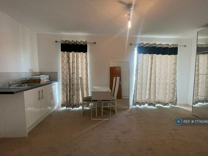 Studio To Rent In Chilworth Place, Barking, IG11