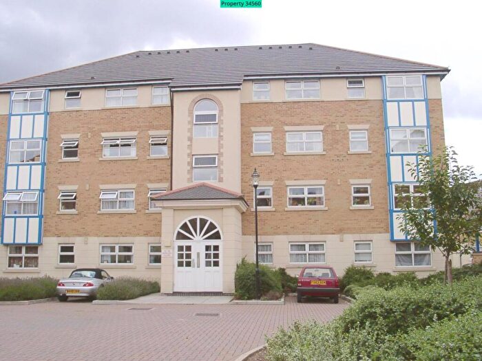 2 Bedroom Apartment To Rent In Adeliza Close, Barking, IG11