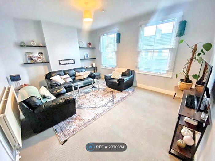 1 Bedroom Flat To Rent In Waghorn Street, London, SE15