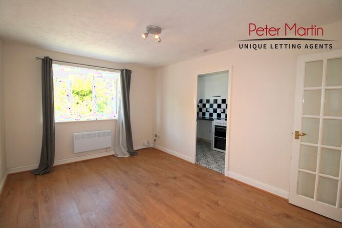 1 Bedroom Flat To Rent In Explorer Drive, Watford, WD18