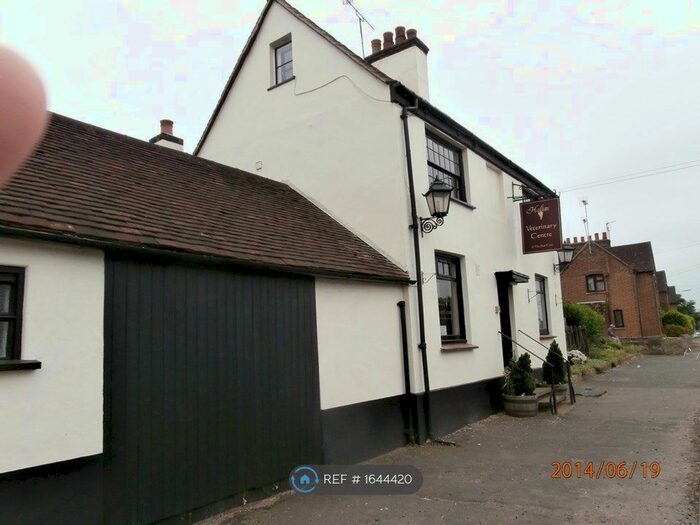 1 Bedroom Flat To Rent In Radlett Road, Frogmore, St. Albans, AL2