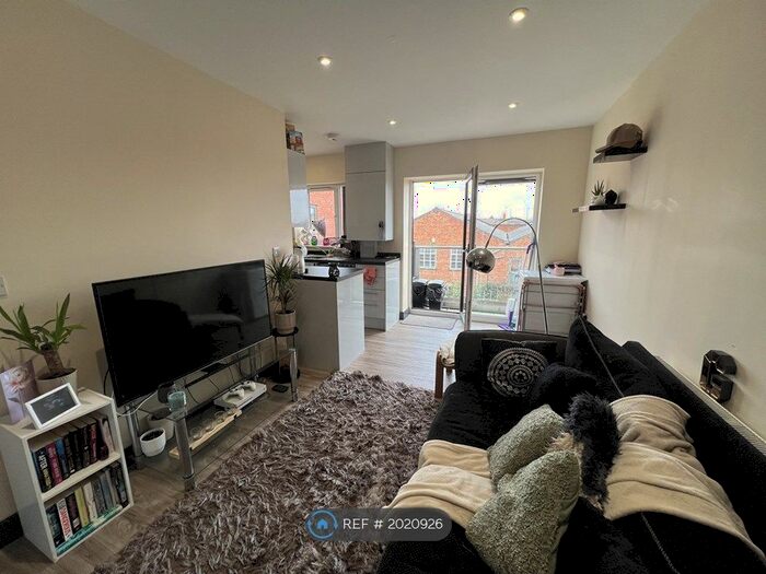 1 Bedroom Flat To Rent In Burgess Road, Leicester, LE2