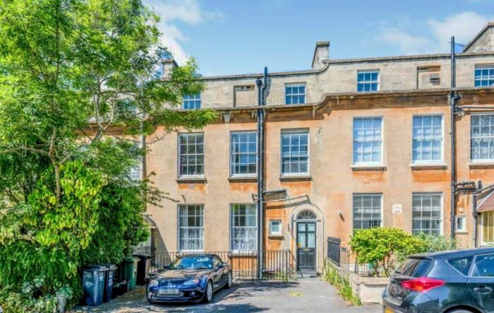 4 Bedroom House To Rent In Woodhill Road, Portishead, BS20