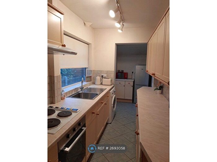 3 Bedroom Terraced House To Rent In Nottingham, Nottingham, NG3