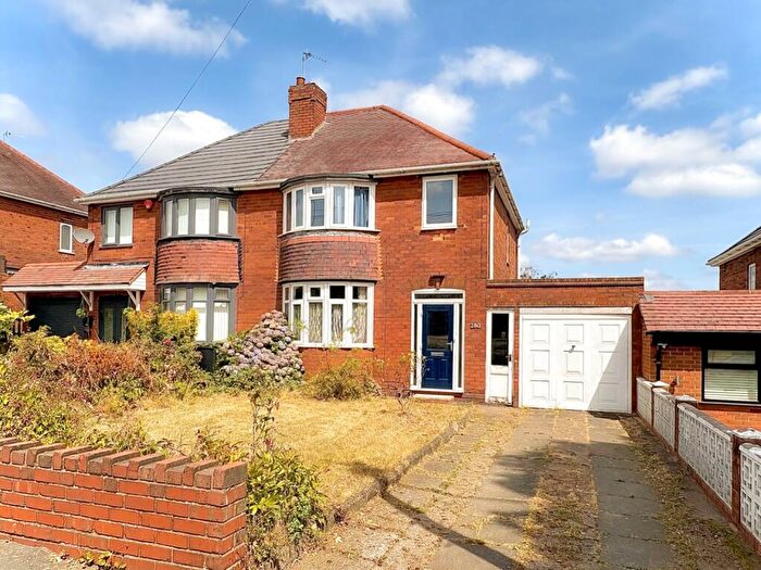 3 Bedroom Semi Detached House For Sale In The Broadway, Dudley, DY1