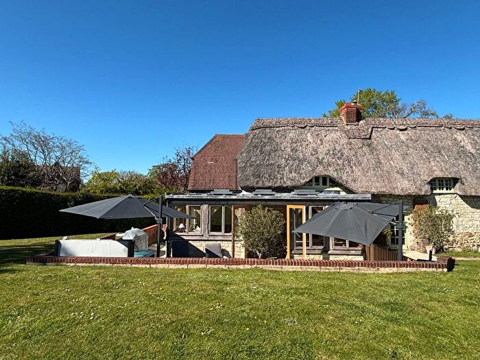 3 Bedroom Detached House For Sale In Woolstone, Faringdon, Oxfordshire, SN7