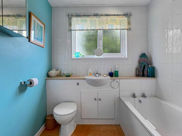 4 Bedroom Detached House For Sale In The Lanes, Over, Cambridge, CB24