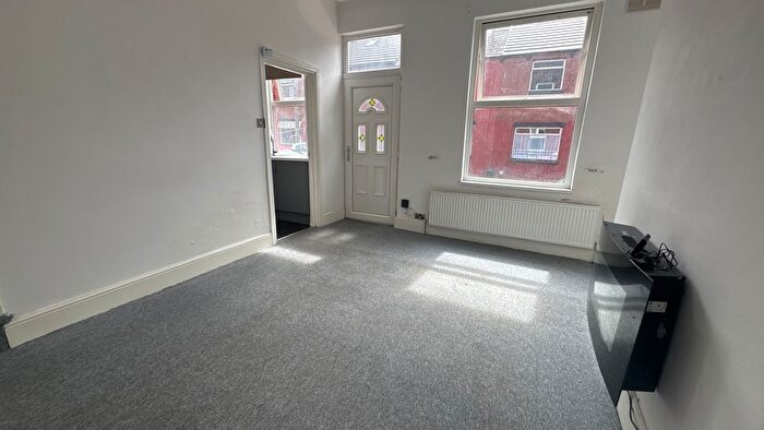 2 Bedroom End Of Terrace House To Rent In Clark Road, Cross Green, Leeds, LS9