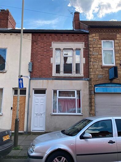 2 Bedroom Terraced House To Rent In Beatrice Road, Newfound Pool, Leicester, LE3
