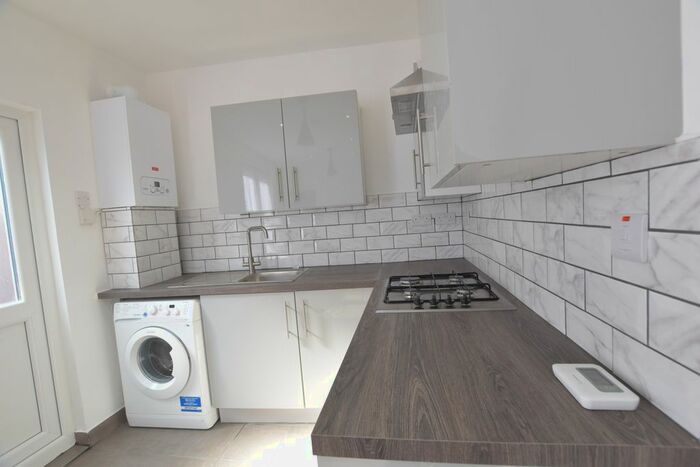 1 Bedroom Flat To Rent In Inderwick Road, London, N8