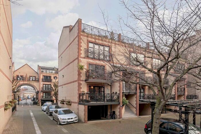 2 Bedroom Flat To Rent In Chancellors Wharf, Crisp Road, London, W6