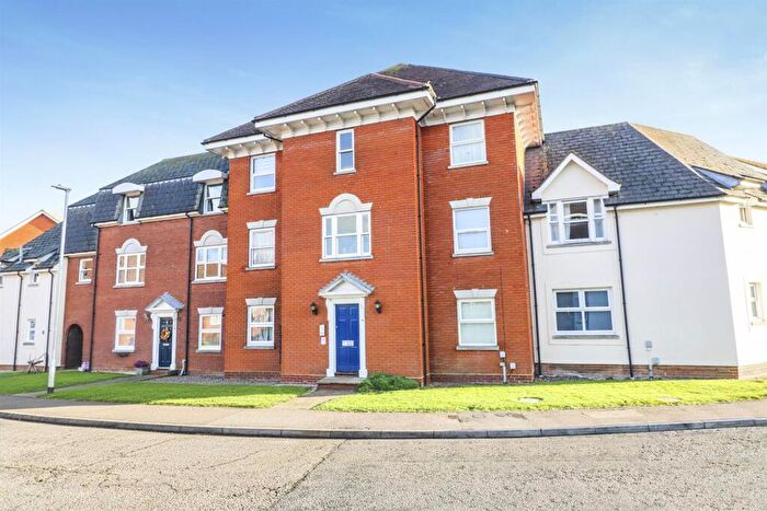 1 Bedroom Flat To Rent In Tattersalls Chase, Southminster, CM0