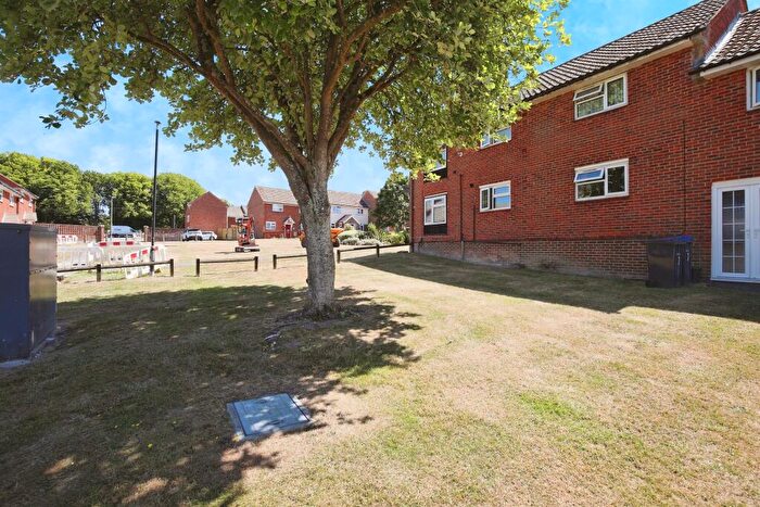 2 Bedroom Flat For Sale In Waverley Close, Bulford Barracks, Salisbury, SP4