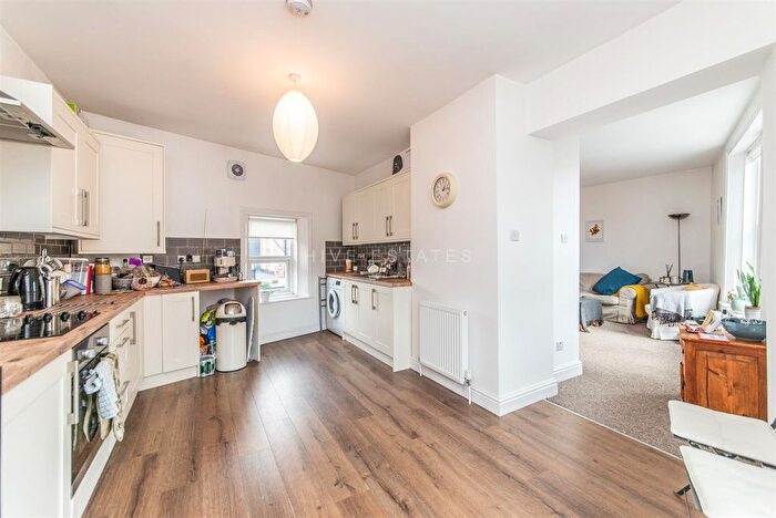 2 Bedroom Flat To Rent In Goldspink Lane, Sandyford, Newcastle Upon Tyne, NE2