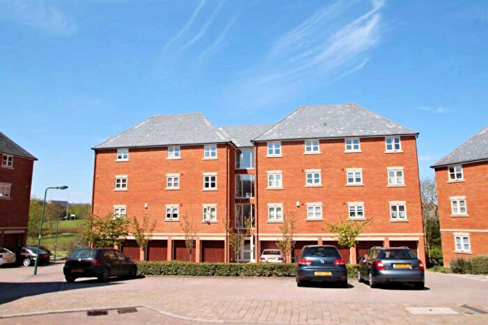 3 Bedroom Apartment For Sale In Darwin Close, Medbourne, Milton Keynes, MK5