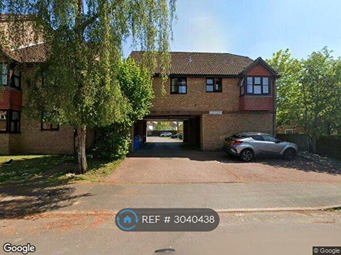 1 Bedroom Flat To Rent In Ryde Court, Aldershot, GU12