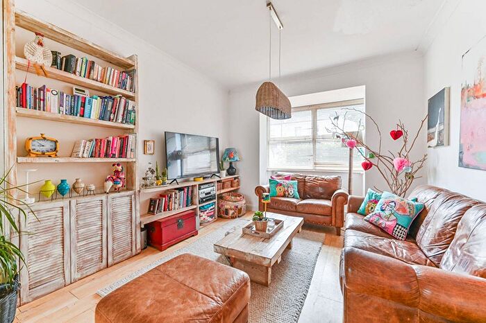 4 Bedroom Terraced House To Rent In Brafferton Road, South Croydon, Croydon, CR0