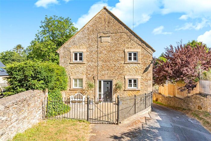 4 Bedroom Detached House For Sale In South Street, Middle Barton, Chipping Norton, Oxfordshire, OX7