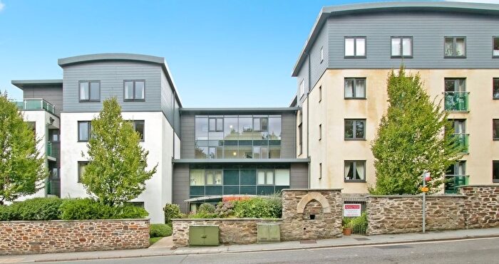 2 Bedroom Flat For Sale In St. Clements Hill, Truro, Cornwall, TR1