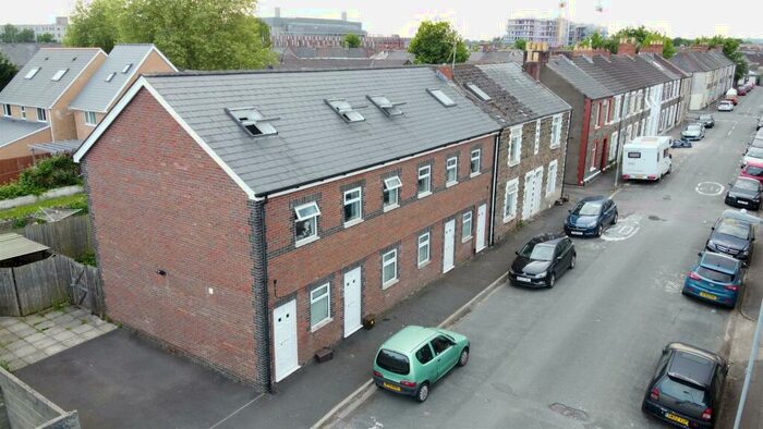 2 Bedroom Flat To Rent In Letty Street, Cardiff, CF24