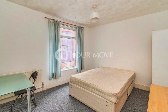 5 Bedroom Terraced House To Rent In Exmouth Road, Southsea, Hampshire, PO5