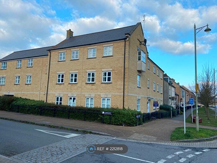 2 Bedroom Flat To Rent In Elmhurst Way, Carterton, OX18
