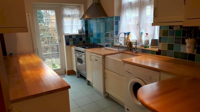 2 Bedroom Terraced House To Rent In Westfield Road, Croydon, Surrey, CR0