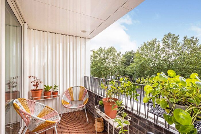 1 Bedroom Flat To Rent In Beck Square, London, E10