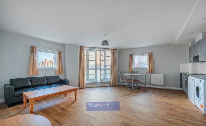 2 Bedroom Flat To Rent In Lavender Hill, SW11