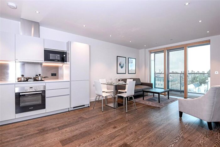 1 Bedroom Apartment To Rent In Alderside Apartments, Queens Park Place, Salusbury Road, London, NW6