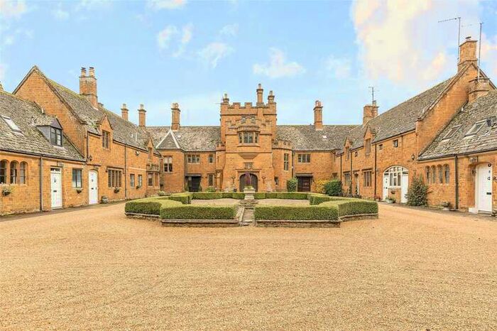 2 Bedroom Mews House For Sale In Avon Carrow, Avon Dassett, Southam, CV47