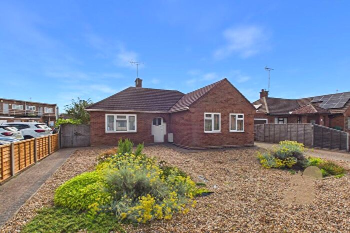 3 Bedroom Detached Bungalow For Sale In Prettygate Road, Colchester, CO3
